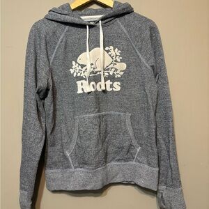 ROOTS Classic Embroidered Beaver Logo Pullover Hoodie Sweater